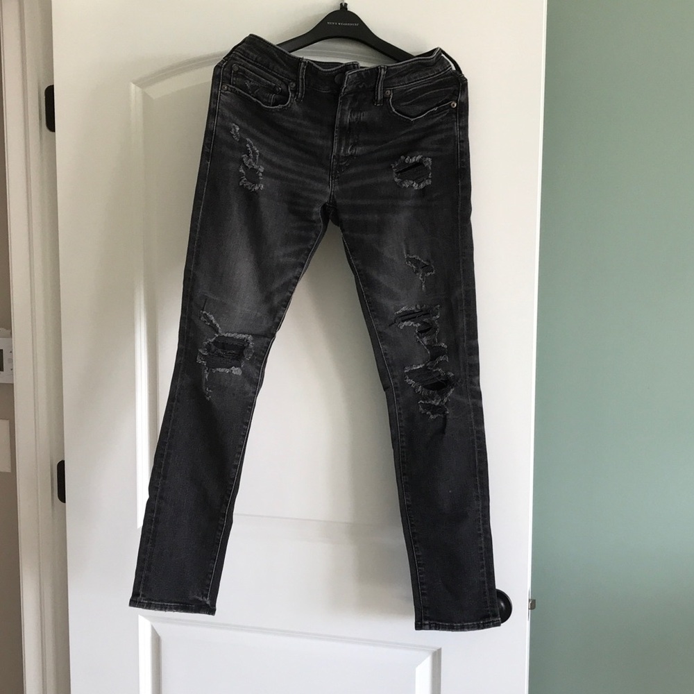 American Eagle Outfitters Black Distressed Skinny Jeans